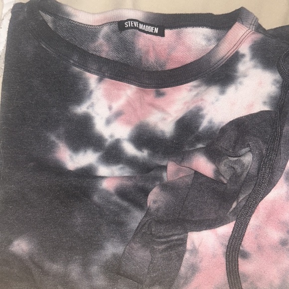 Steve Madden Pink and gray tie dye sweat set, never worn, size L, comfy!! - Picture 2 of 3